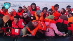 Λέσβος: Το Λιμενικό διέσωσε 40 μετανάστες