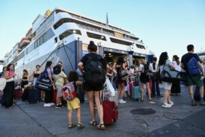 Λιμάνια: Αύξηση 7,85% της επιβατικής κίνησης