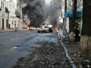 Πόλεμος στην Ουκρανία: Μια γυναίκα σκοτώθηκε σε ρωσικό βομβαρδισμό της Χερσώνας