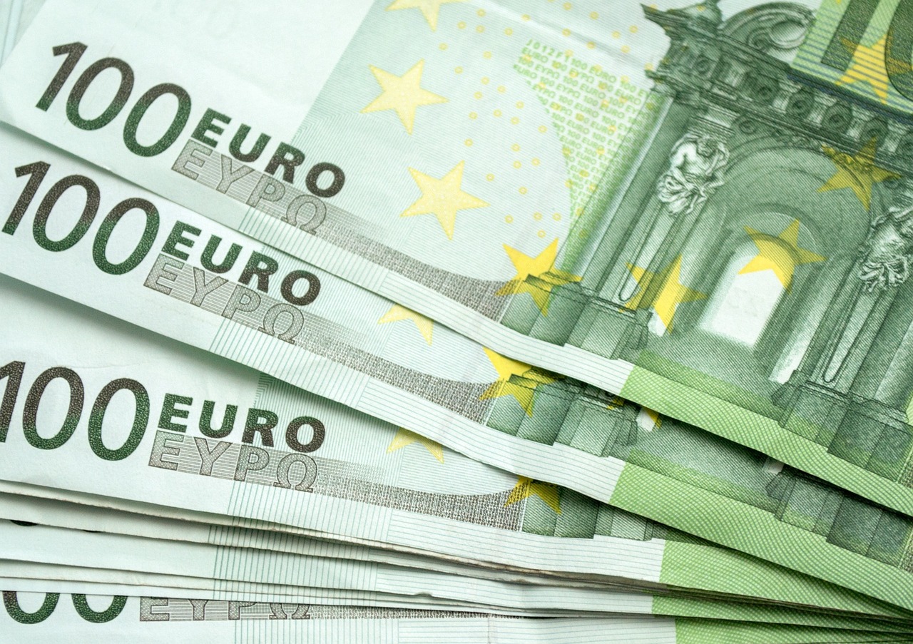 Συνολικά 52,2 εκατ. ευρώ σε 49.650 δικαιούχους, από e-ΕΦΚΑ και ΔΥΠΑ έως 11/08
