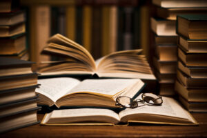 ΔΥΠΑ: Ρεκόρ αιτήσεων καταγράφηκε για τις επιταγές αγοράς βιβλίων
