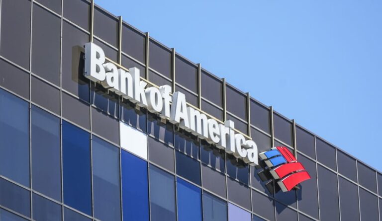 H Bank of America προειδοποιεί: Πιθανή βουτιά για τις ευρωπαϊκές μετοχές - Οι κίνδυνοι για τις τράπεζες