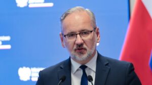 Πολωνία: Ο υπουργός Υγείας αποπέμφθηκε γιατί παραβίασε το ιατρικό απόρρητο