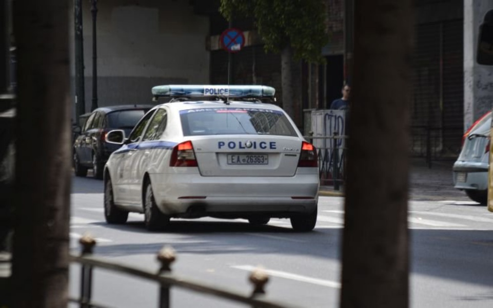 Απίστευτο περιστατικό στη Ζάκυνθο: 55χρονος... δάγκωσε την εν διαστάσει σύζυγό του και τον κουνιάδο του