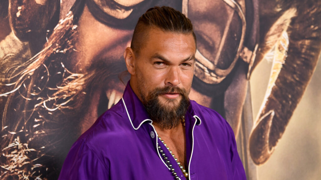 Jason Momoa: Καλεί τον κόσμο να βοηθήσει με τις πυρκαγιές στη Χαβάη