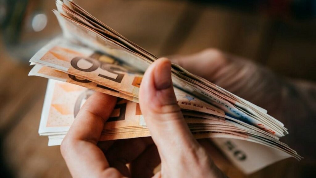 Επίδομα μητρότητας: Ποιες είναι οι νέες κατηγορίες εργαζομένων που εντάσσονται