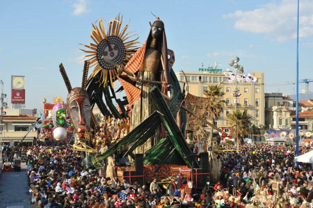 230813222204_Carnevale_viareggio
