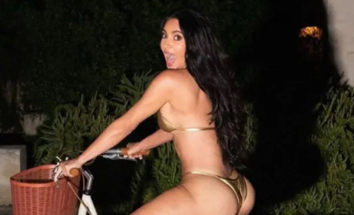 230816071603_kardashian