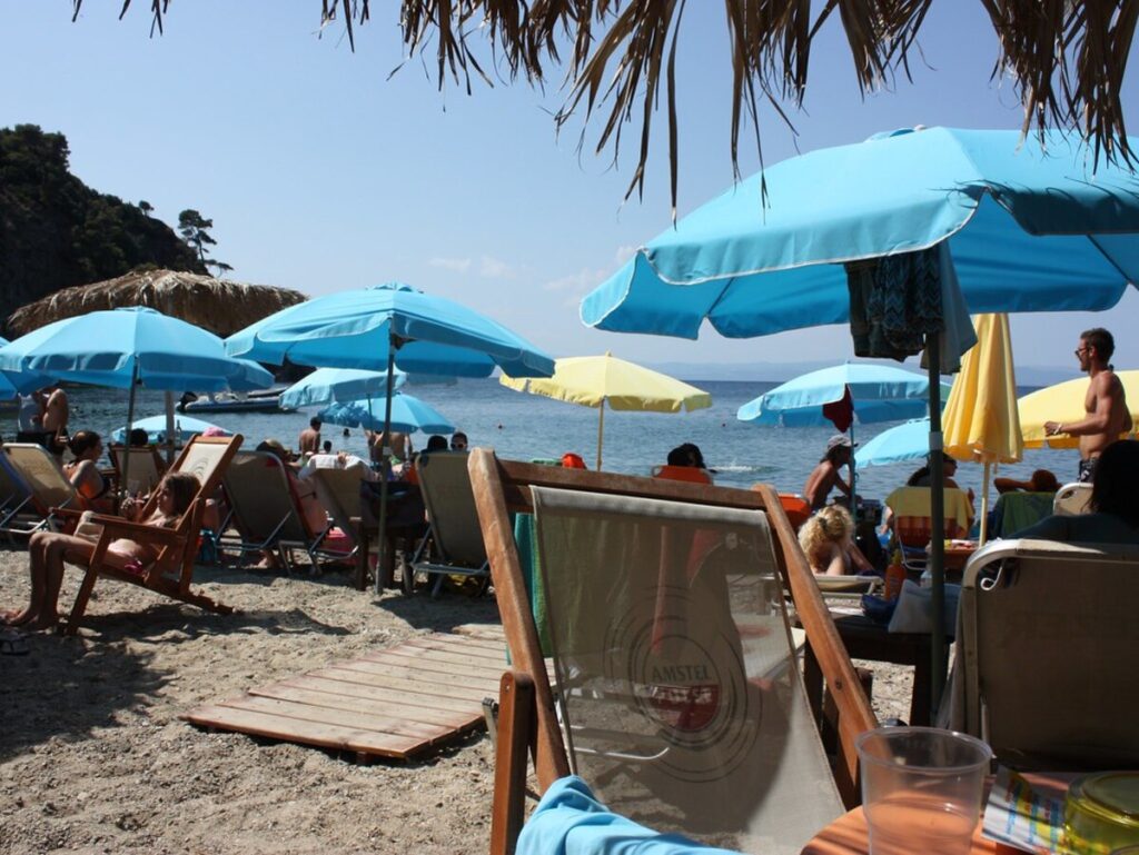 230819154523_paralia1-1024×769