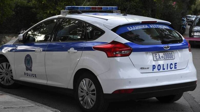 Συνελήφθη 43χρονος στη Θεσσαλονίκη - Έκρυβε 3 κιλά ηρωίνης σε κρύπτη στο ντουλαπάκι του αυτοκινήτου