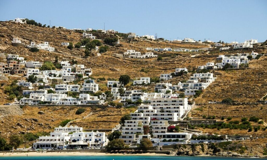230820131108_mukonos