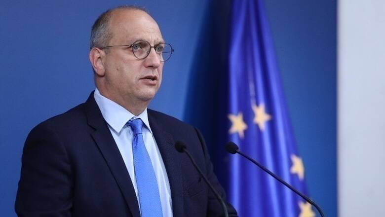 Οικονόμου: Οι νέες ταυτότητες δεν έχουν τίποτα το εξωγήινο, αντιχριστιανικό και δαιμονισμένο