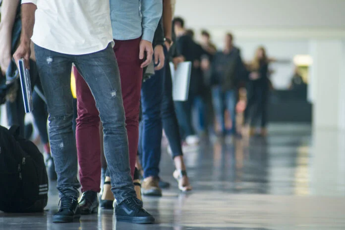 ΕΛΣΤΑΤ: Στο 9,3% υποχώρησε η ανεργία στην Ελλάδα τον Σεπτέμβριο
