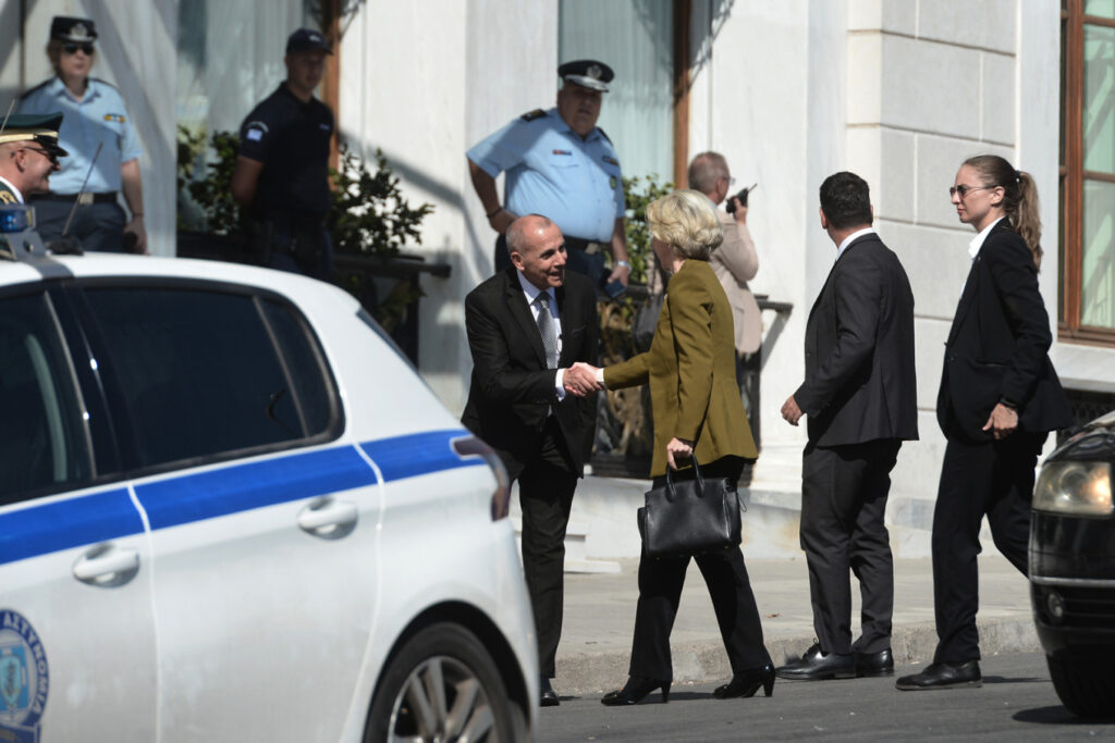 Στην Αθήνα η Ούρσουλα φον ντερ Λάιεν για την άτυπη διάσκεψη με τον Μητσοτάκη