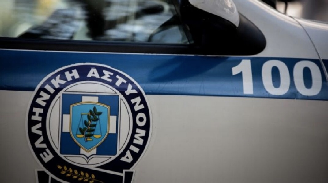 Σκόπελος: Τραυμάτισε αστυνομικό που τον έπιασε με κλεμμένο χρηματοκιβώτιο