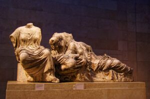 FT: Τι σημαίνει η σιωπή της Αθήνας για τις κλοπές στο Βρετανικό Μουσείο