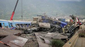 Ποινική δίωξη σε τέσσερα στελέχη του ΟΣΕ για το σιδηροδρομικό δυστύχημα στα Τέμπη