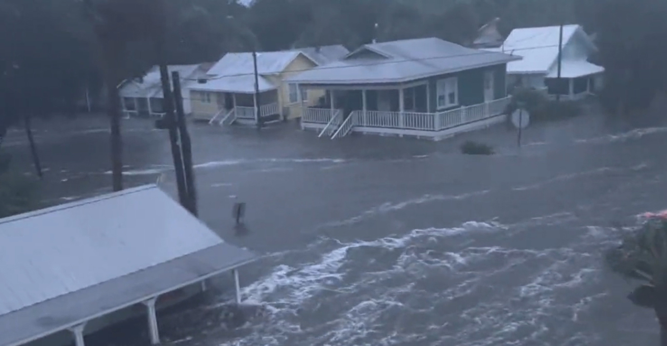 Ο τυφώνας «Ιdalia» χτυπά την Φλόριντα – Σε κατάσταση έκτακτης ανάγκης η περιοχή (βίντεο)