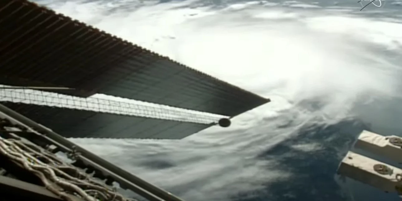 Η NASA μεταδίδει συναρπαστικά πλάνα από τον τυφώνα «Ιντάλια» που κόβουν την ανάσα