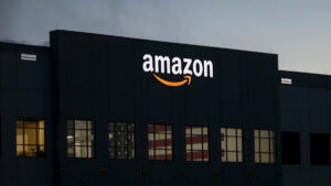 Amazon: Ο CEO προειδοποιεί τους υπαλλήλους - Θέλει εργασία από το γραφείο 3 μέρες την εβδομάδα αλλιώς απόλυση
