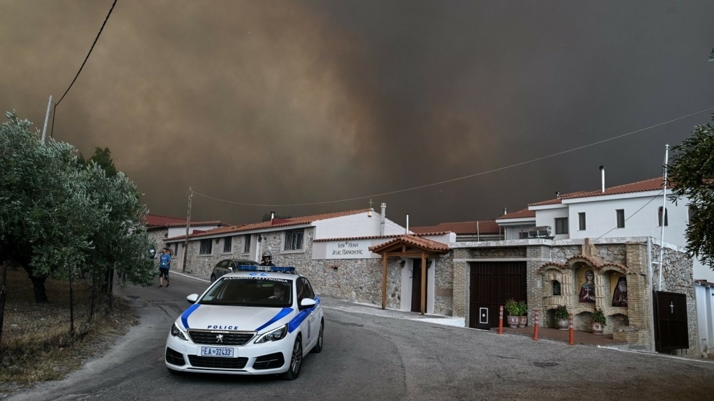 Πρώην δικηγόρος συνελήφθη στον Αυλώνα για απόπειρα εμπρησμού - Ελεύθεροι οι άλλοι 3 συλληφθέντες
