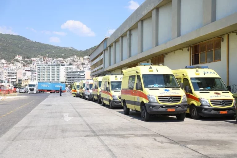 Φωτιά: Με ασφάλεια η μεταφορά των ασθενών στην Καβάλα - Δια θαλάσσης σώθηκαν πολίτες από Δίκελλα και Μεσημβρία