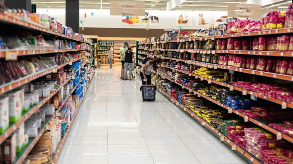 Ακρίβεια: Στροφή σε Made in Greece και ιδιωτικής ετικέτας προϊόντα