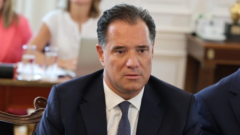 Υπουργός Εργασίας του Πακιστάν: «Δεν υπάρχει συμφωνία με την Ελλάδα για τους μετανάστες» - Τον ευχαριστεί ο Άδωνις Γεωργιάδης