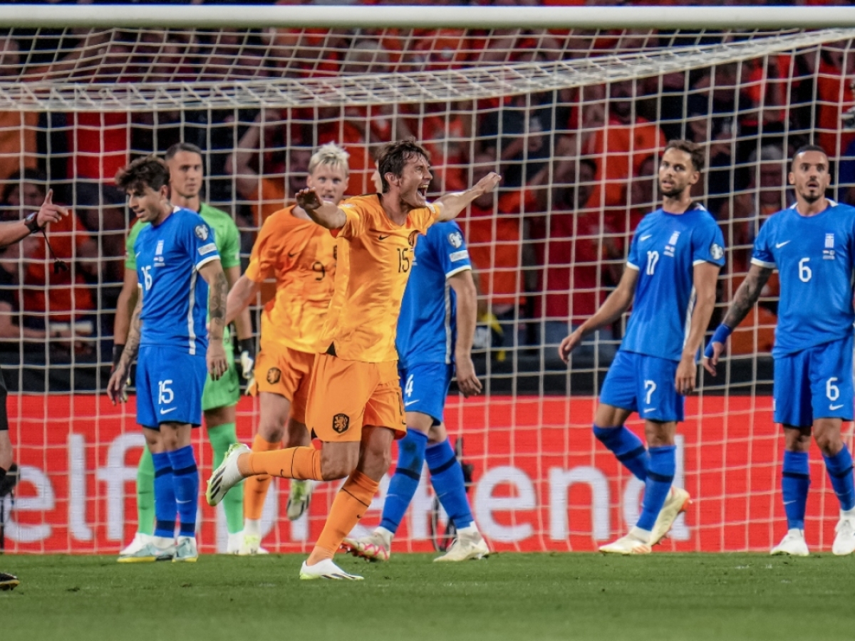 Ολλανδία – Ελλάδα 3-0: Παραδόθηκε άνευ όρων