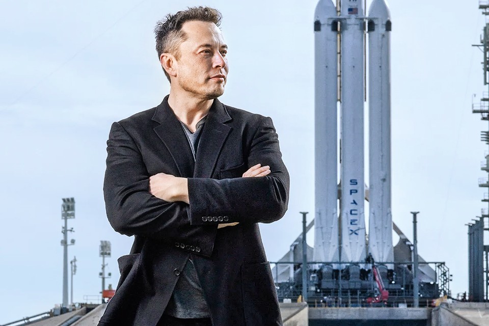 Έτοιμη για... εκτόξευση η SpaceX - Εξετάζει την πώληση μετοχών για αποτίμηση στα 350 δισ. δολ.