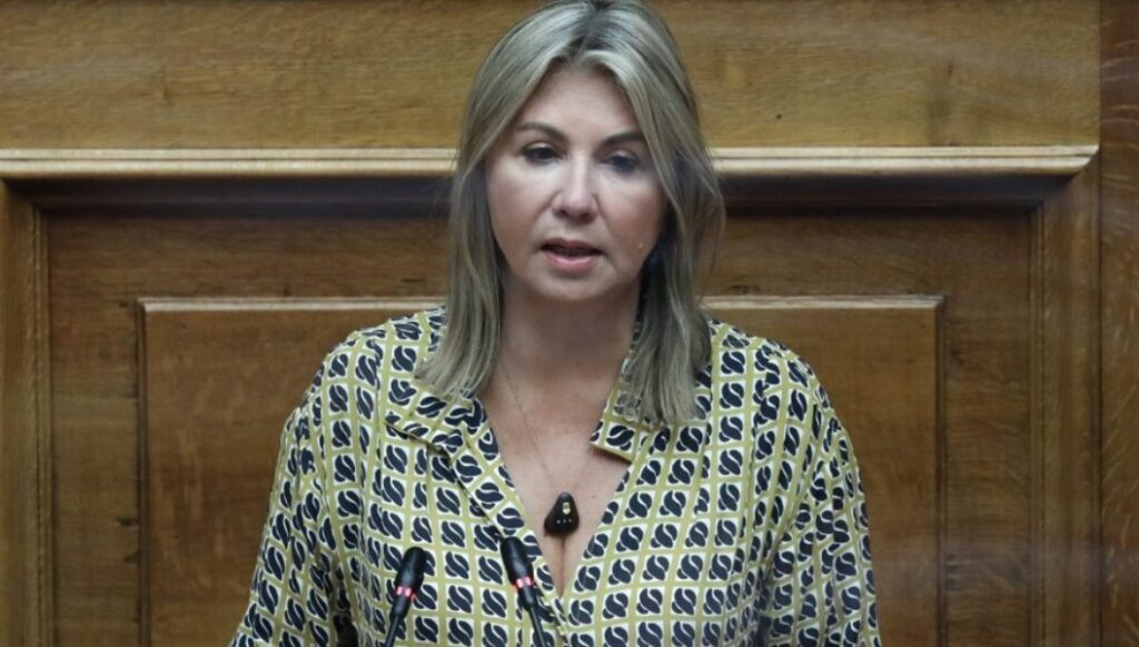 Μακρή: Ανησυχητικό φαινόμενο η βία ανηλίκων – «Θέλουμε τα σχολεία μας να είναι ασφαλή και θα εφαρμόσουμε όλα τα απαραίτητα μέτρα»