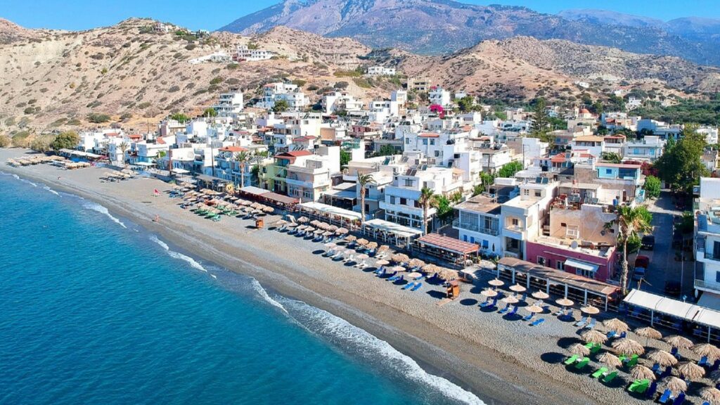 Έχει ήλιο 320 ημέρες το χρόνο: Το ελληνικό χωριό στο οποίο θέλει να μετακομίσει όλη η Ευρώπη