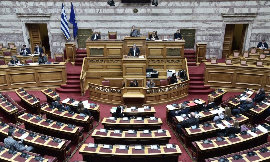 Πέρασε από τη Βουλή η πώληση των παροπλισμένων βλημάτων στις ΗΠΑ