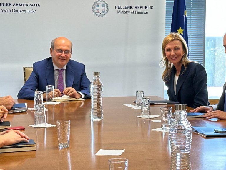 Με την Ένωση Ελλήνων Εφοπλιστών συναν΄τηθηκε ο Κωστής Χατζηδάκης