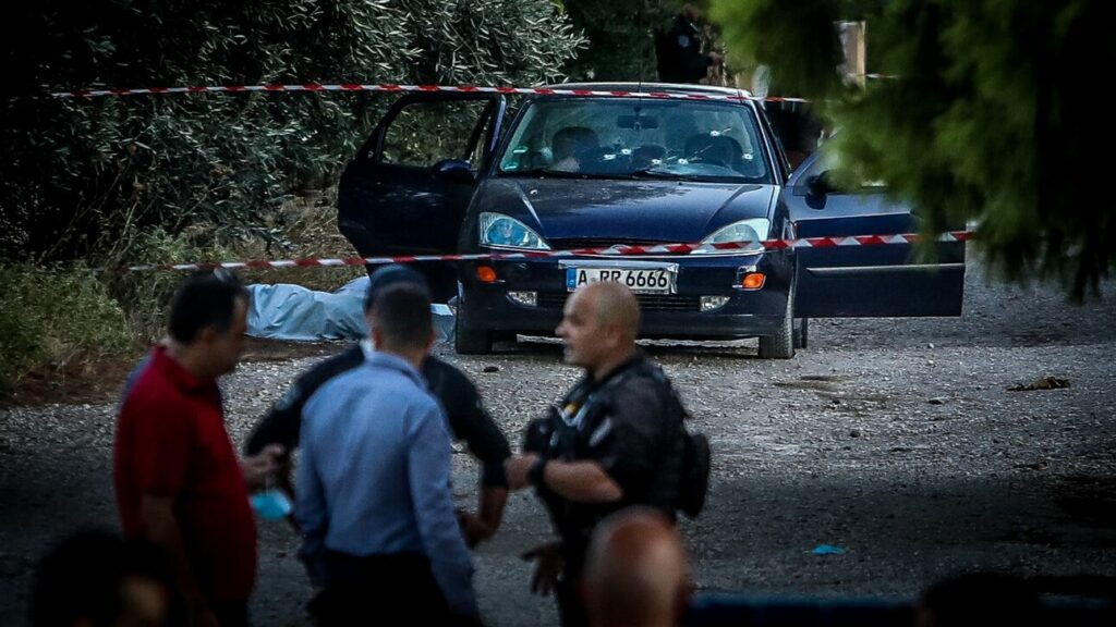 ΕΛ.ΑΣ.: Συνεχίζονται οι έρευνες για το φονικό στην Αρτέμιδα – Τι βρέθηκε στο κρησφύγετο των Τούρκων
