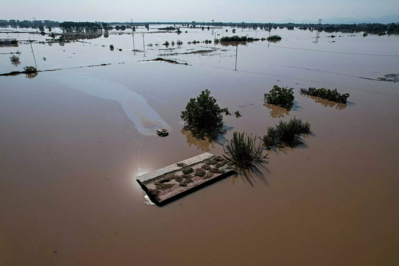 Η εισαγγελική παρέμβαση για την πλημμύρα στη Θεσσαλία, τα λεφτά και οι ανάδοχοι