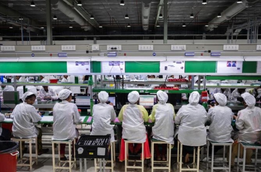 Foxconn: Σκοπεύει να διπλασιάσει τις επενδύσεις και τους εργαζόμενους στην Ινδία