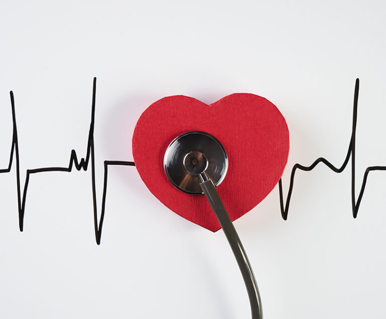 Καρδιακές αρρυθμίες: Τι προκαλούν και πώς αντιμετωπίζονται;