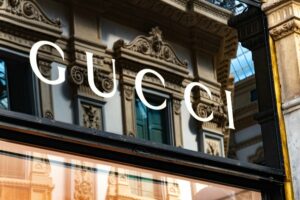 Kering: Το στοίχημα των 15 δισ. δολαρίων για την Gucci