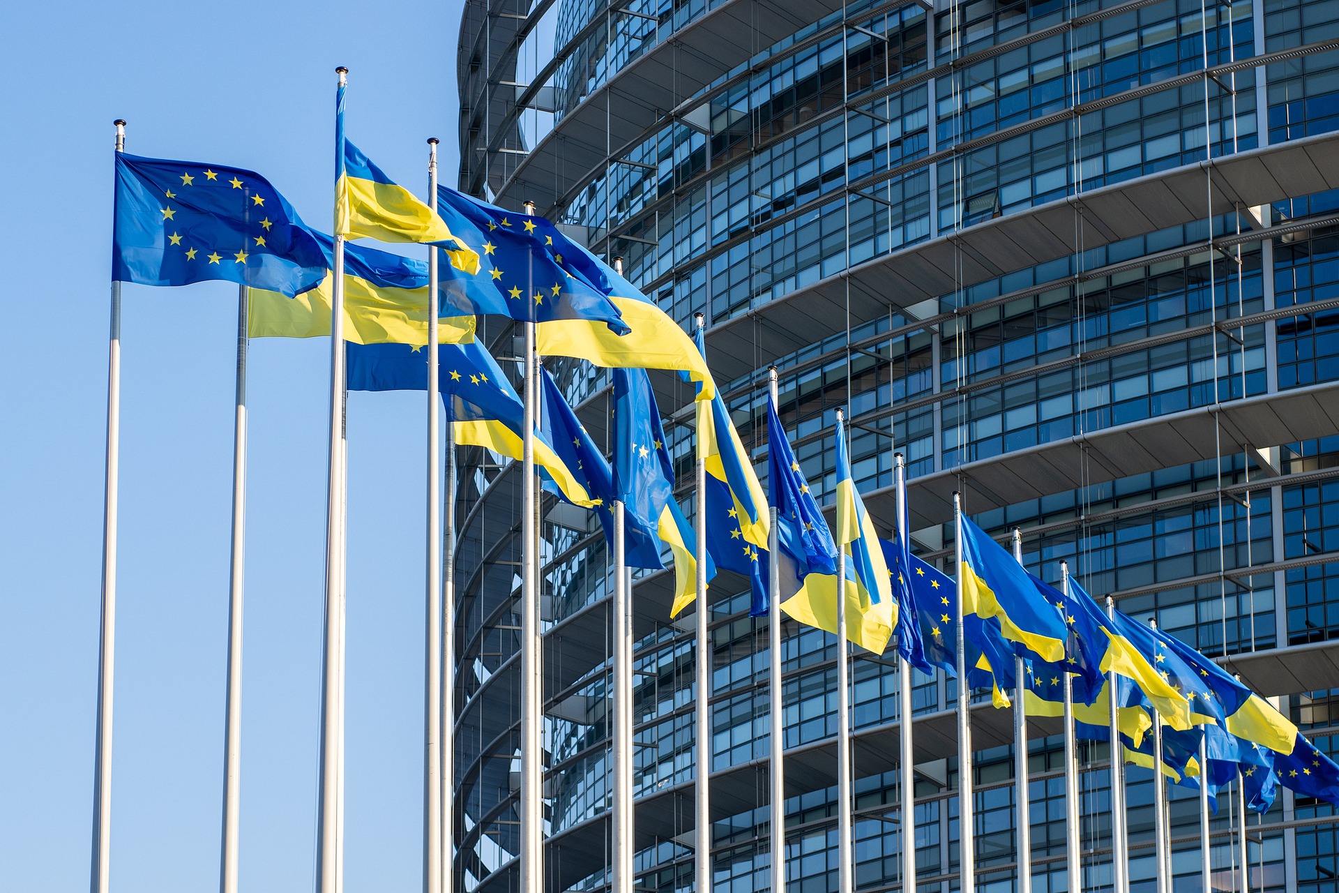 ΕΕ: Χορηγεί επιπλέον 1,5 δισ. ευρώ ως βοήθεια στην Ουκρανία
