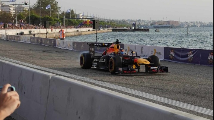 230923221126_formula1