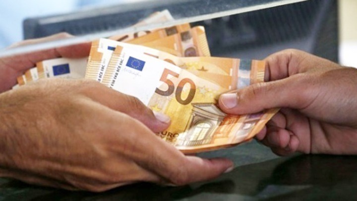 Αυξήσεις μετά 14 χρόνια στους μισθούς των δημοσίων υπαλλήλων