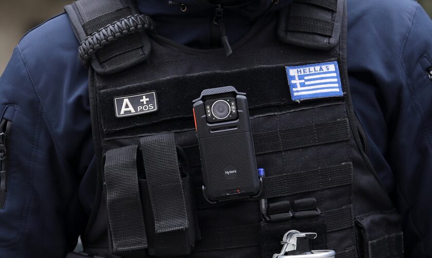 Σοκ στην ΕΛΑΣ: Αστυνομικός κατηγορείται για εμπορία ανθρώπων και βιασμό κατ