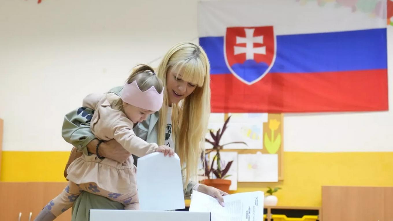 Σλοβακία: Κατηγορεί τη Ρωσία για «ανάμιξη» στις εκλογές