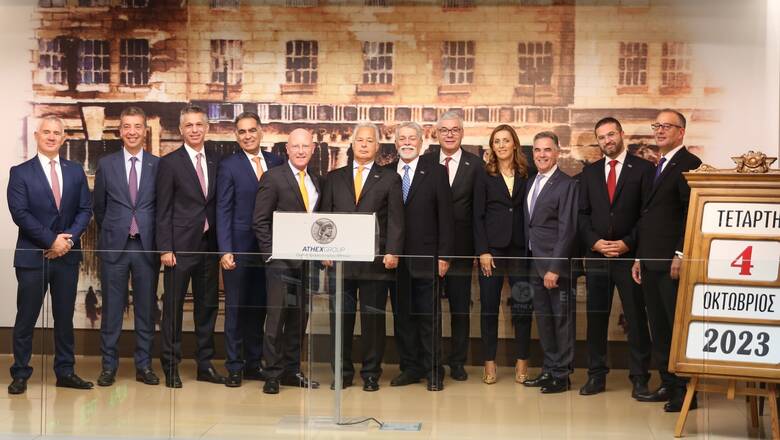 Optima bank: «Χτύπησε» το καμπανάκι της έναρξης της συνεδρίασης