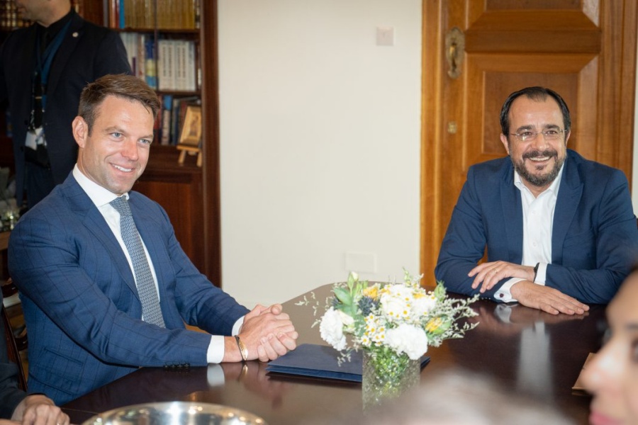 Κασσελάκης σε Χριστοδουλίδη: Να ξεκινήσουν οι συνομιλίες για το Κυπριακό από εκεί που διεκόπησαν στο Κραν Μοντανά