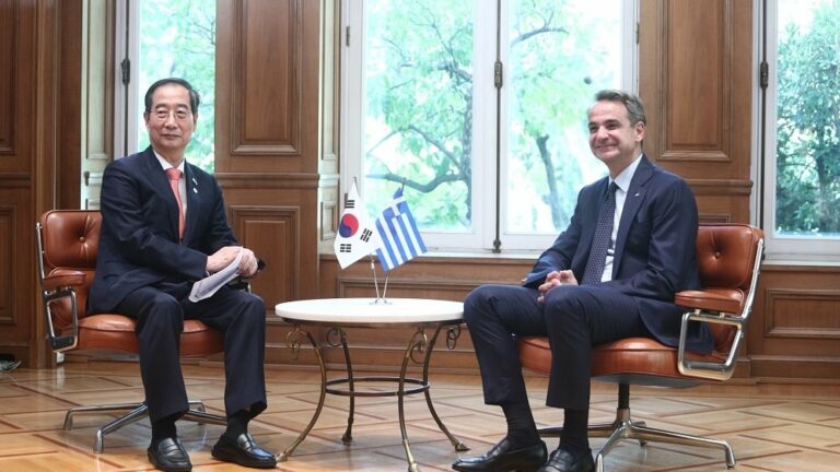 Ο Μητσοτάκης συναντήθηκε με τον Han Duck-soo - "Η Ελλάδα και η Κορέα έχουν μια πολύ ξεχωριστή σχέση"