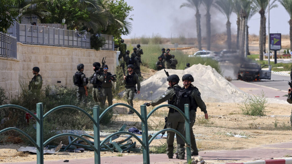 231015093733_israeli-soldiers-at-Ofakim-m (1)