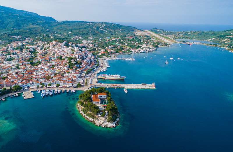 231015102742_skiathos_aerial_view