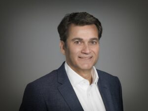 Μαύρες πλερέζες έχουν βάλει εργολάβοι - μάνατζερ, media της Διαπλοκής και η …παρέα των δήθεν «καθοδηγητών» της Παλιάς αγοράς, από την συντριβή του Δ. Γαλάνη σε Ψυχικό - Φιλοθέη!